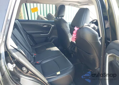 2019 Toyota Rav4 Xle Premium z USA, uszkodzony, nr VIN 2T3A1RFV2KC036930